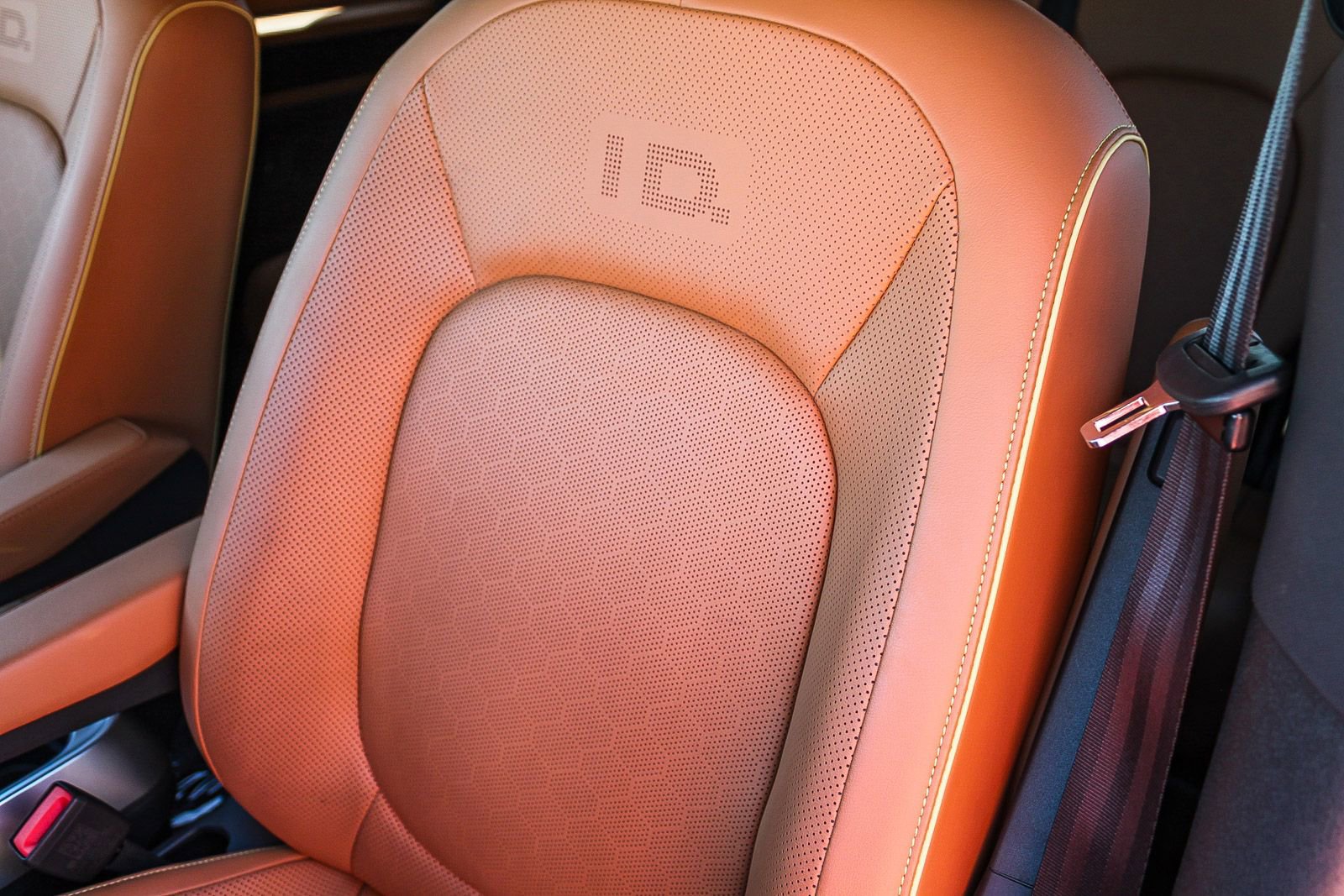 Used 2025 Volkswagen ID. Buzz Pro S Plus image 26