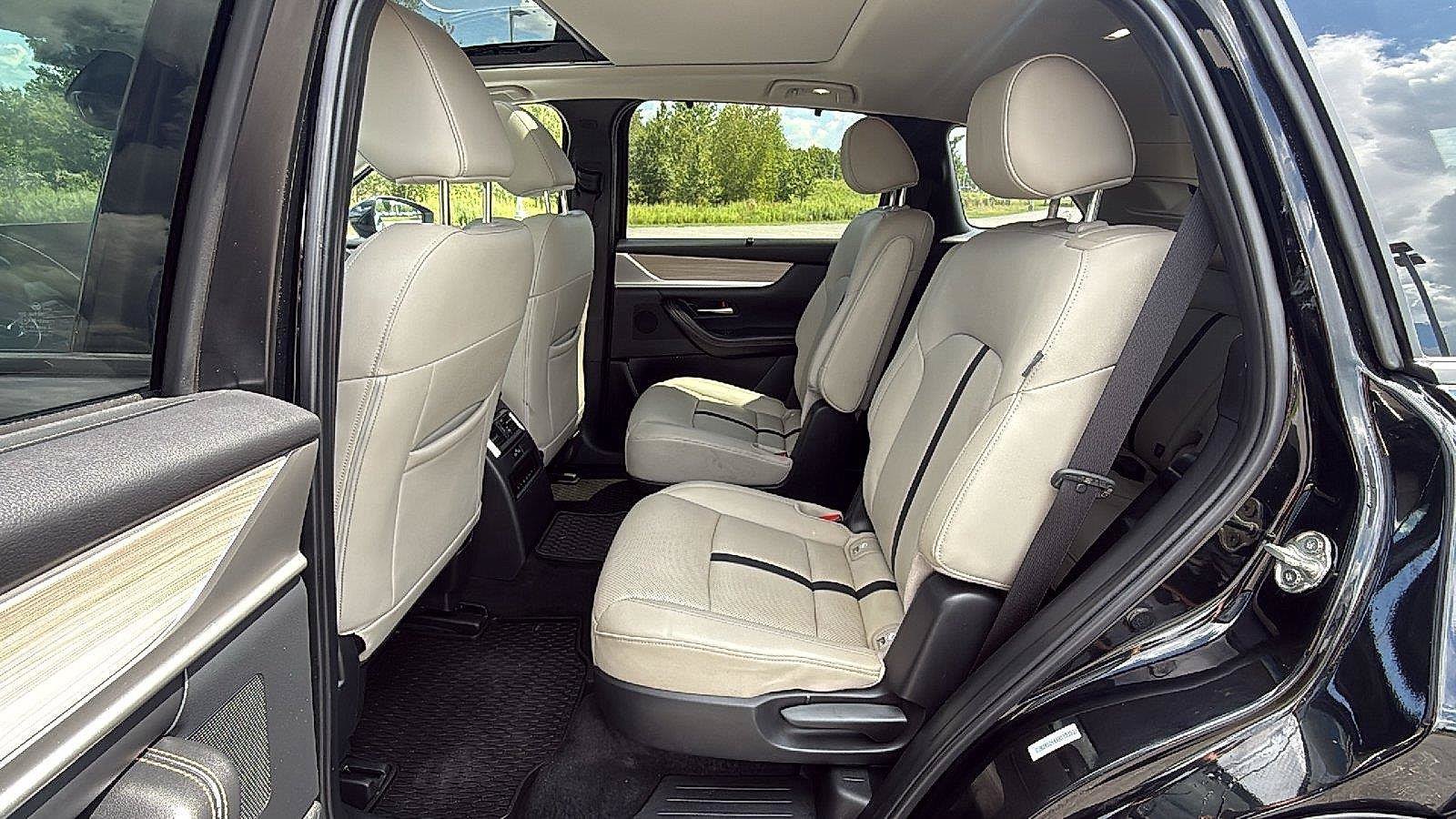 Used 2024 MAZDA CX-90 Plug-In Hybrid w/ Premium Pkg AWD/4WD image 22
