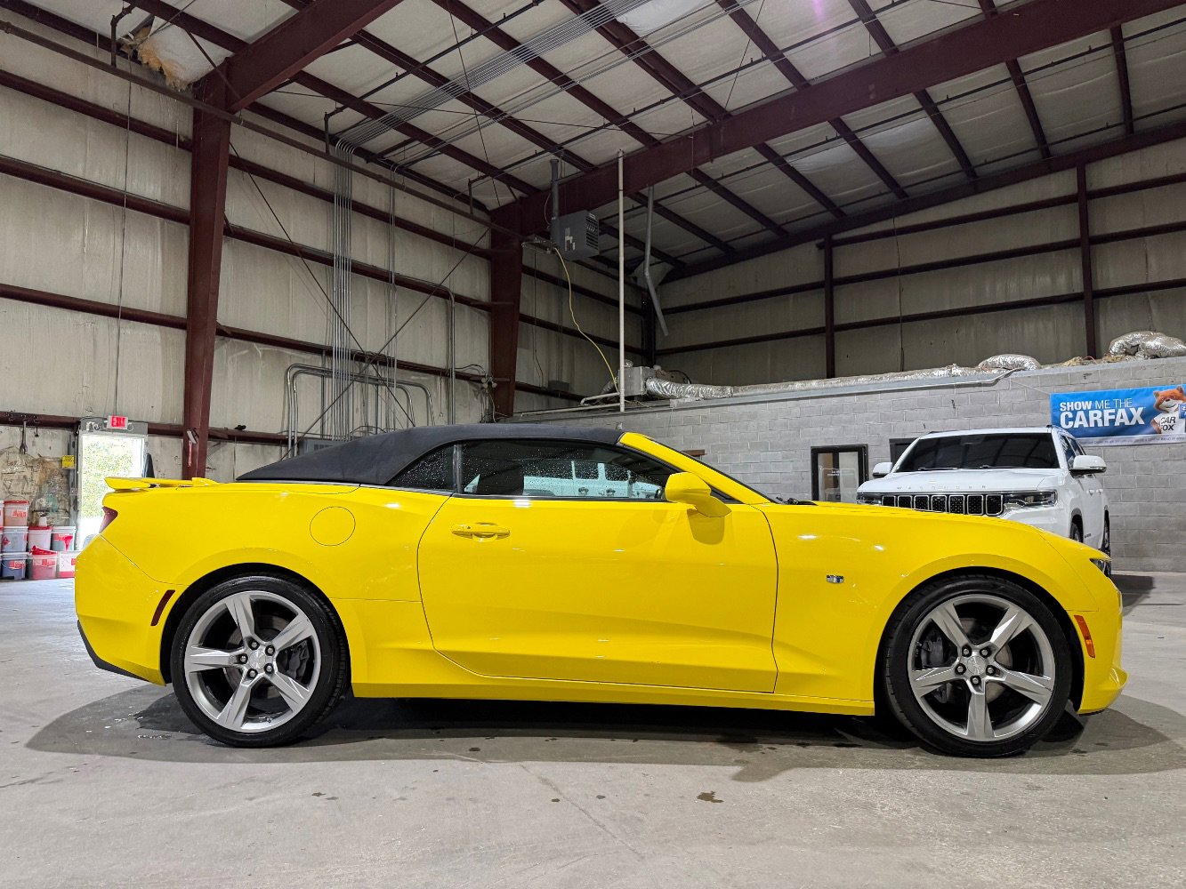 Used 2017 Chevrolet Camaro SS RWD image 15