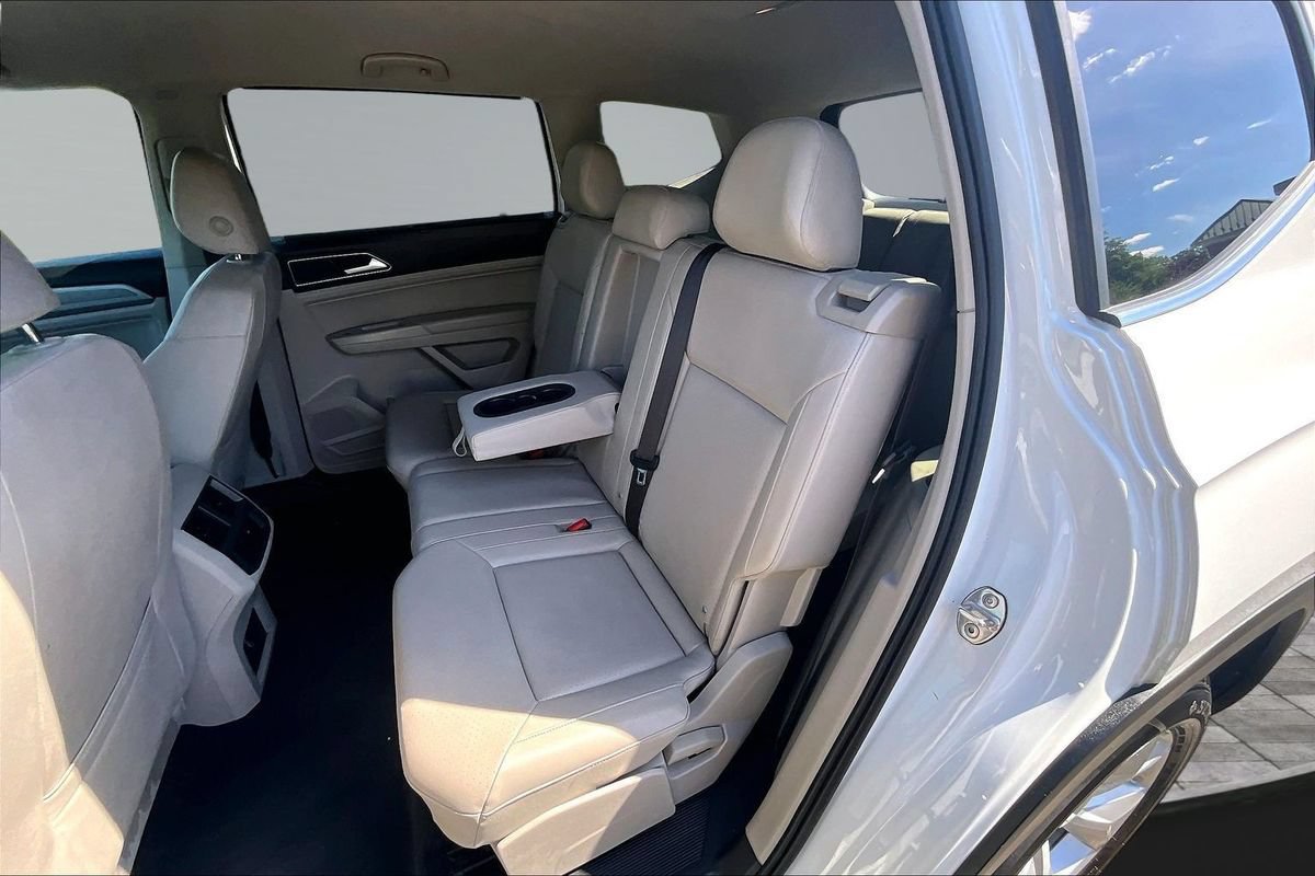 Used 2018 Volkswagen Atlas SE AWD/4WD image 16