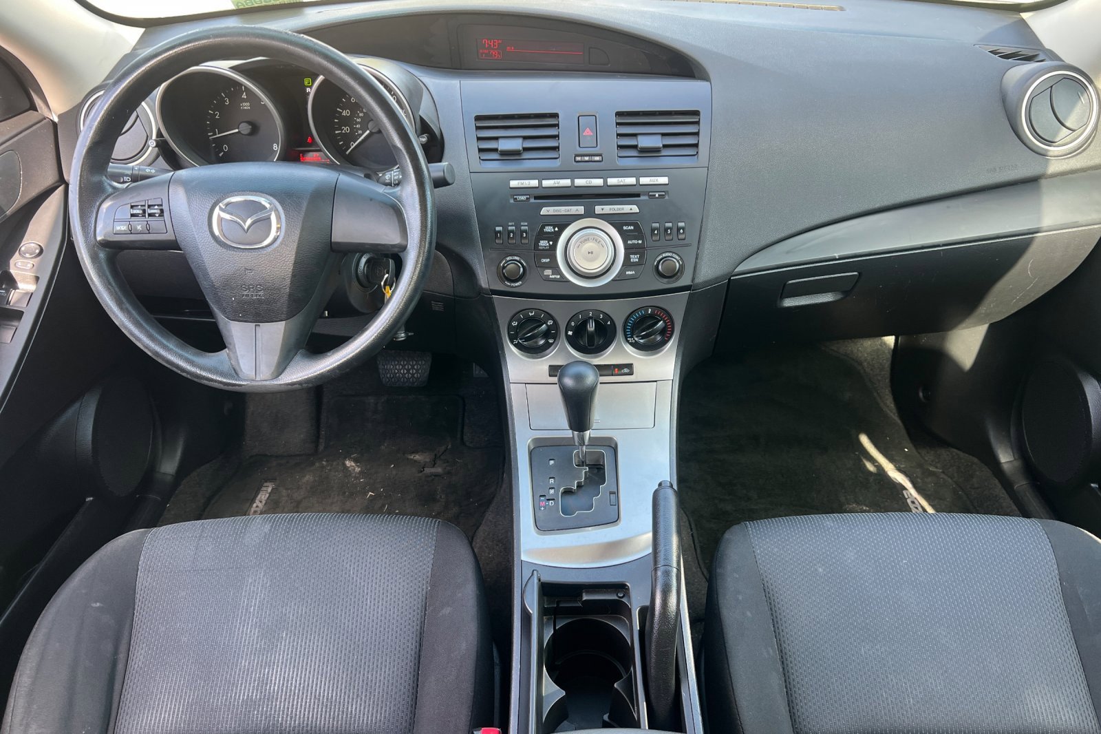 Used 2010 MAZDA MAZDA3 i Sport image 10