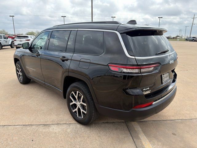 Used 2024 Jeep Grand Cherokee L Limited w/ Luxury Tech Group II AWD/4WD image 12