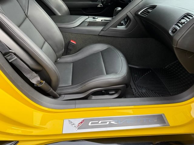 Used 2018 Chevrolet Corvette Grand Sport w/ Grand Sport Heritage Package RWD image 14