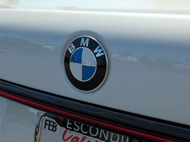 Used 2022 BMW 740i w/ M Sport Package RWD image 31