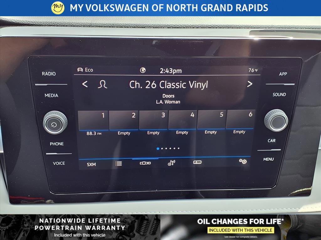 New 2025 Volkswagen Taos SE image 22