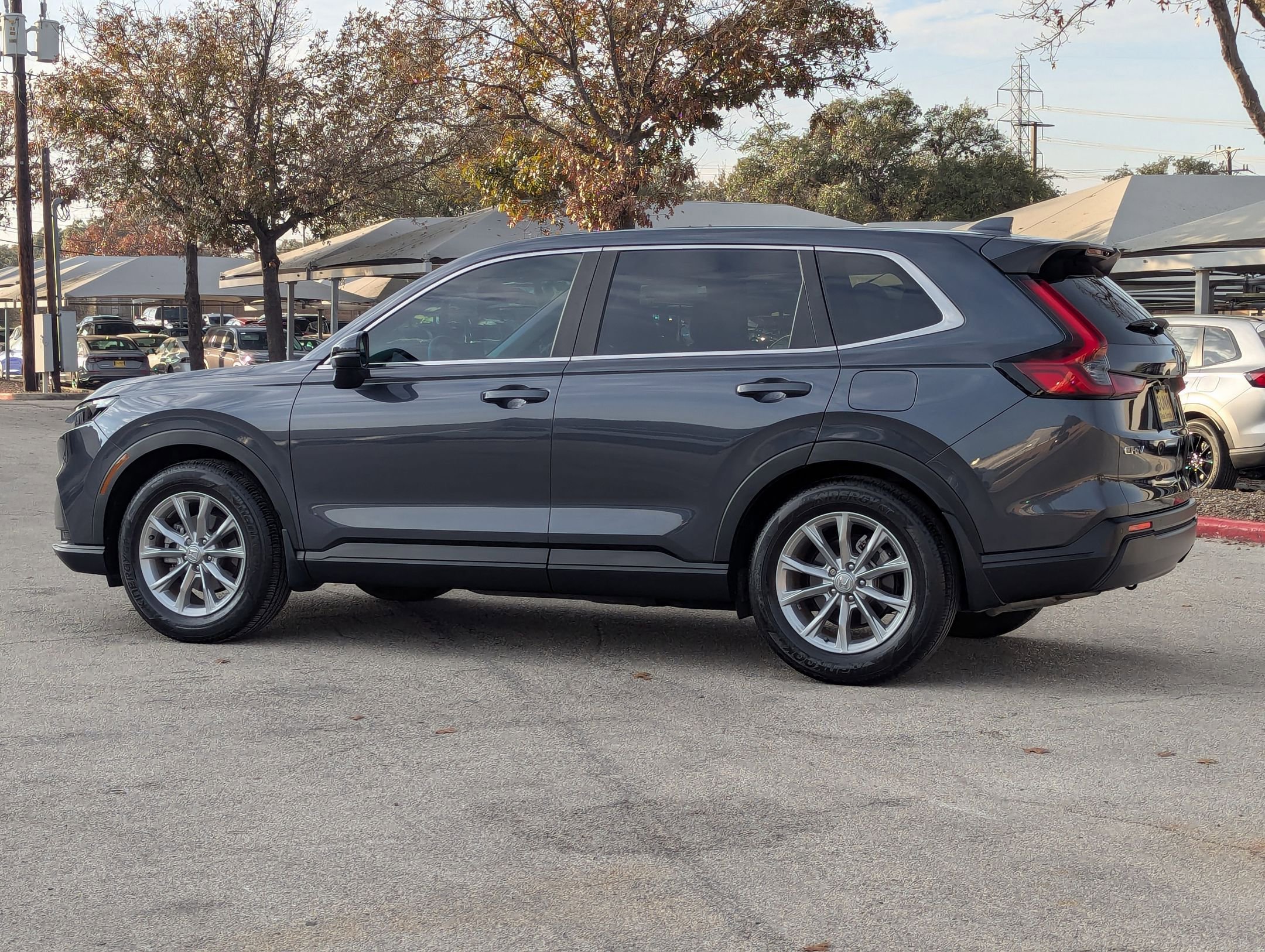 Used 2023 Honda CR-V EX-L image 6
