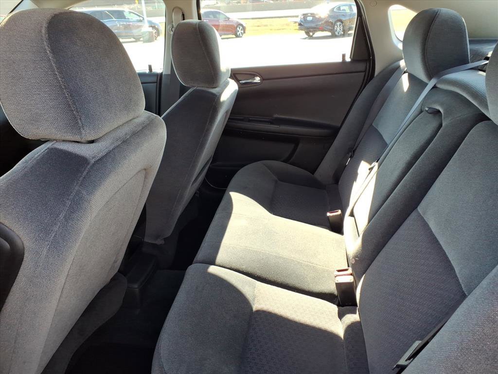 Used 2012 Chevrolet Impala LT w/ LT Sunroof Package image 24