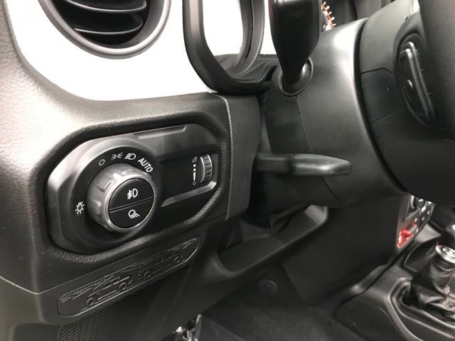 New 2025 Jeep Gladiator Willys image 22