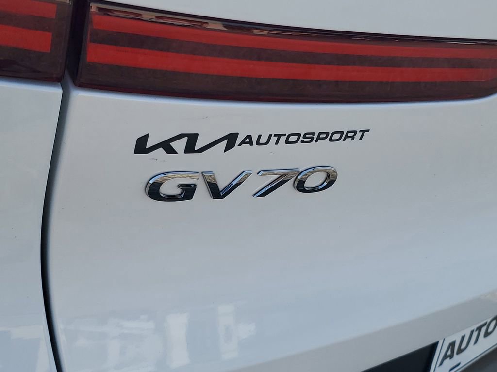 Used 2024 Genesis GV70 3.5T Sport w/ Sport Advanced Package image 28
