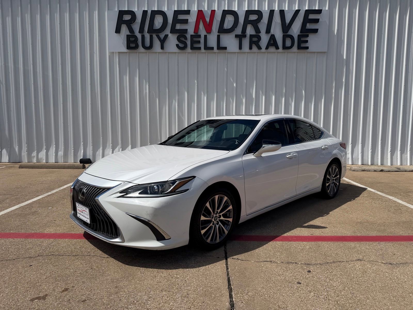 Used 2021 Lexus ES 250 w/ Premium Package AWD/4WD image 1