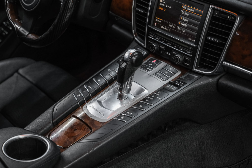 Used 2012 Porsche Panamera 4 image 21