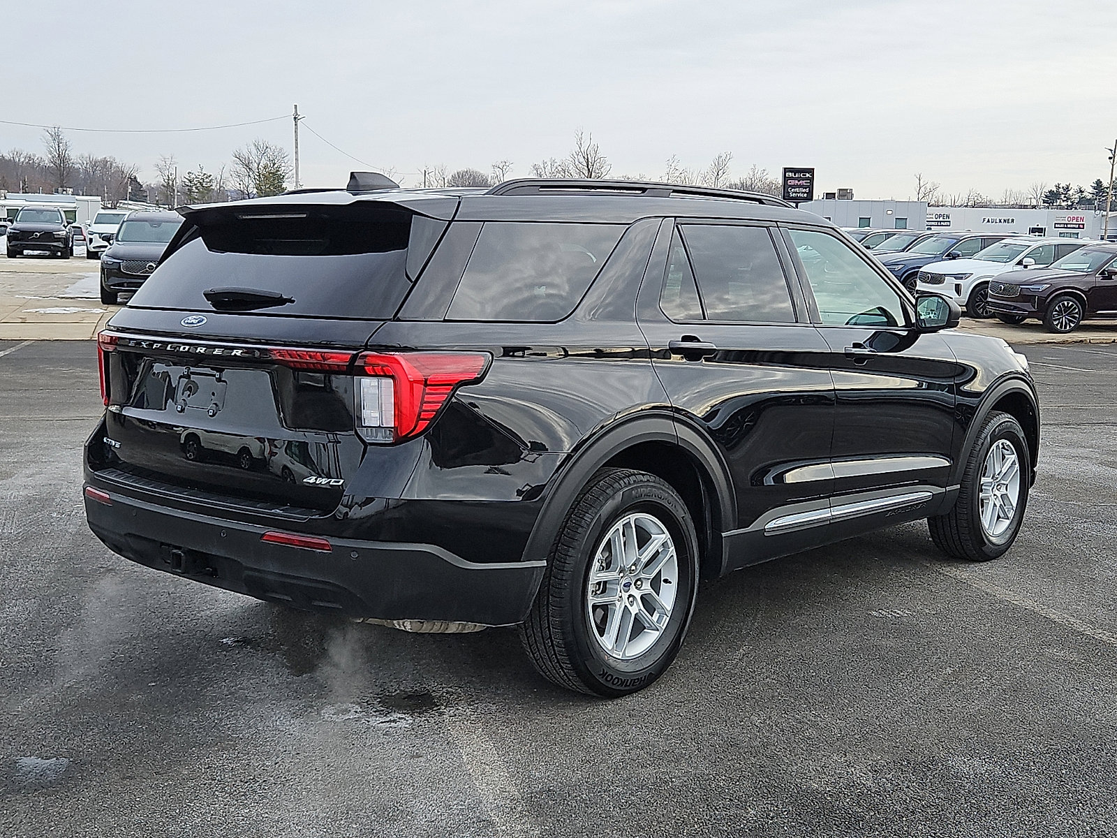Used 2025 Ford Explorer Active image 6