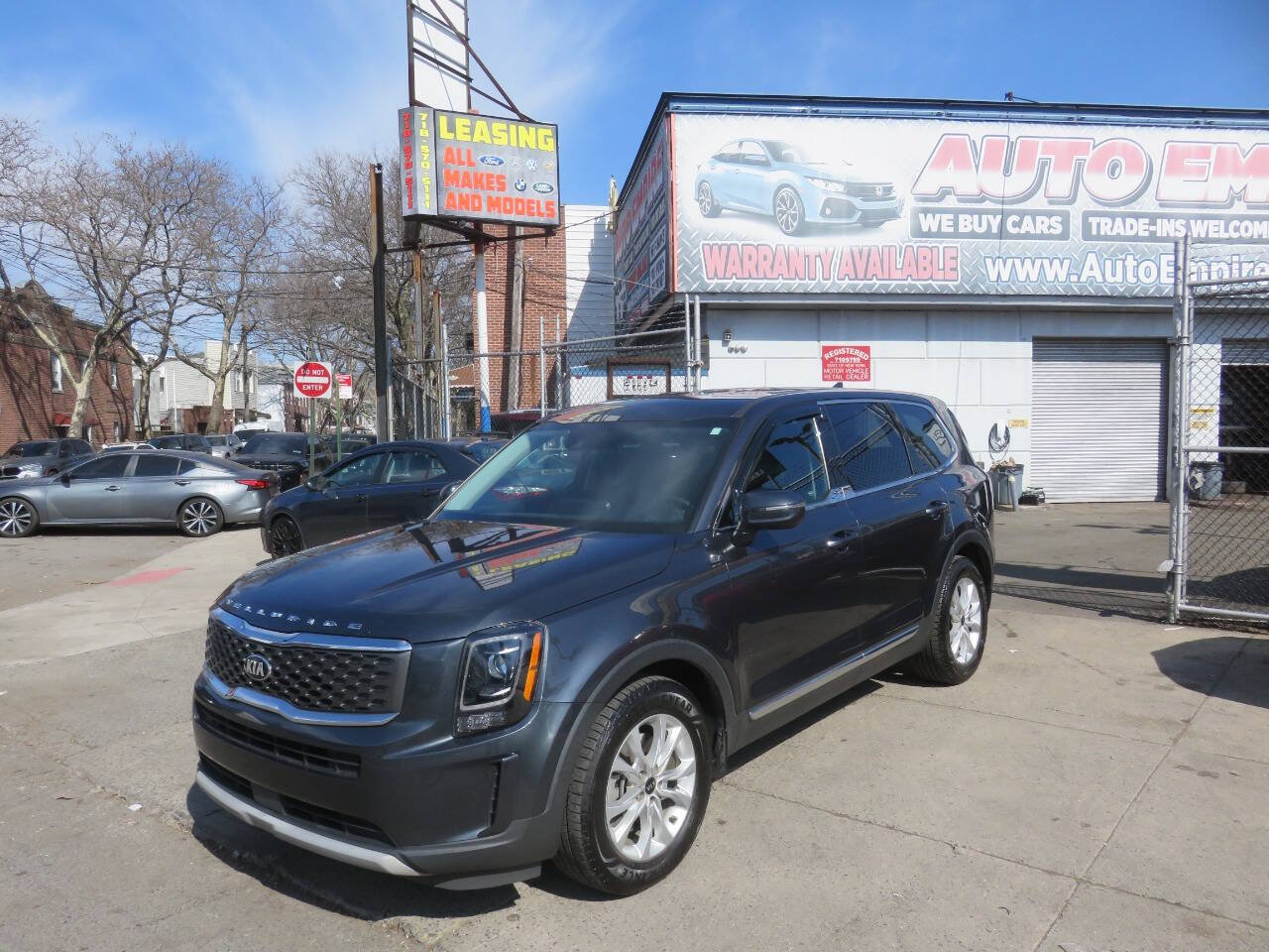 Used 2020 Kia Telluride LX AWD/4WD image 2