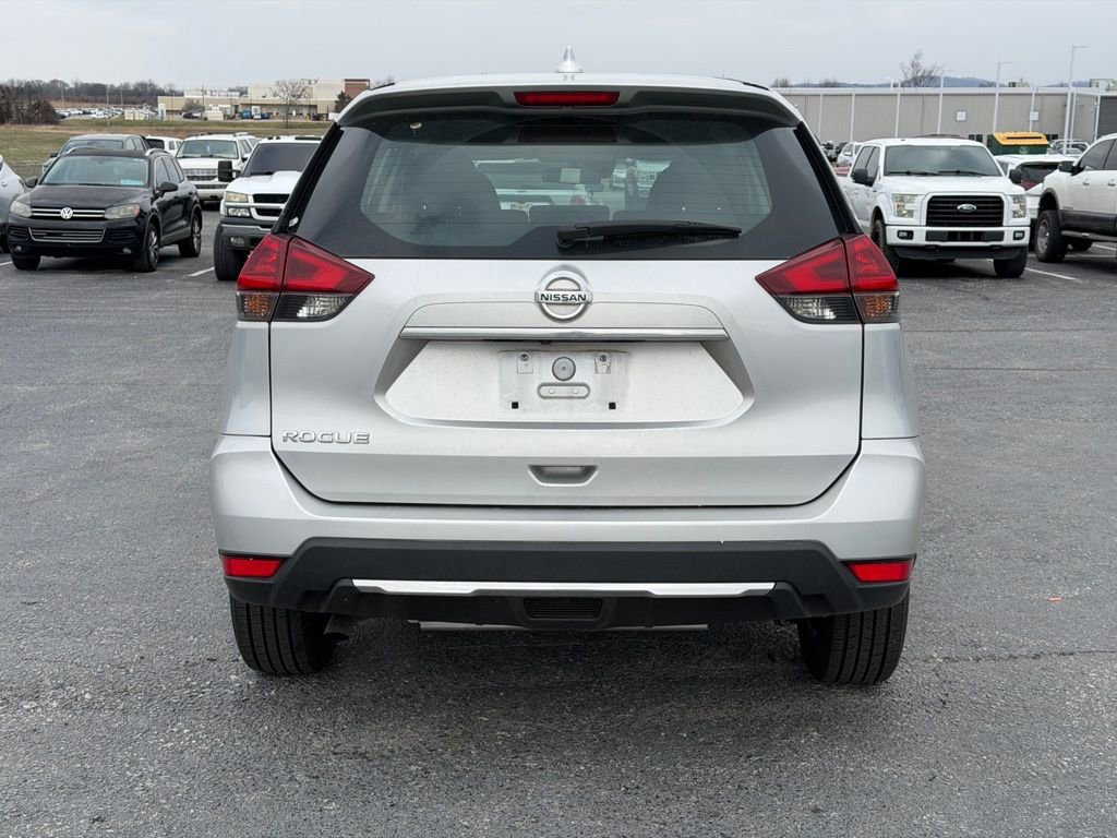 Used 2020 Nissan Rogue S image 6