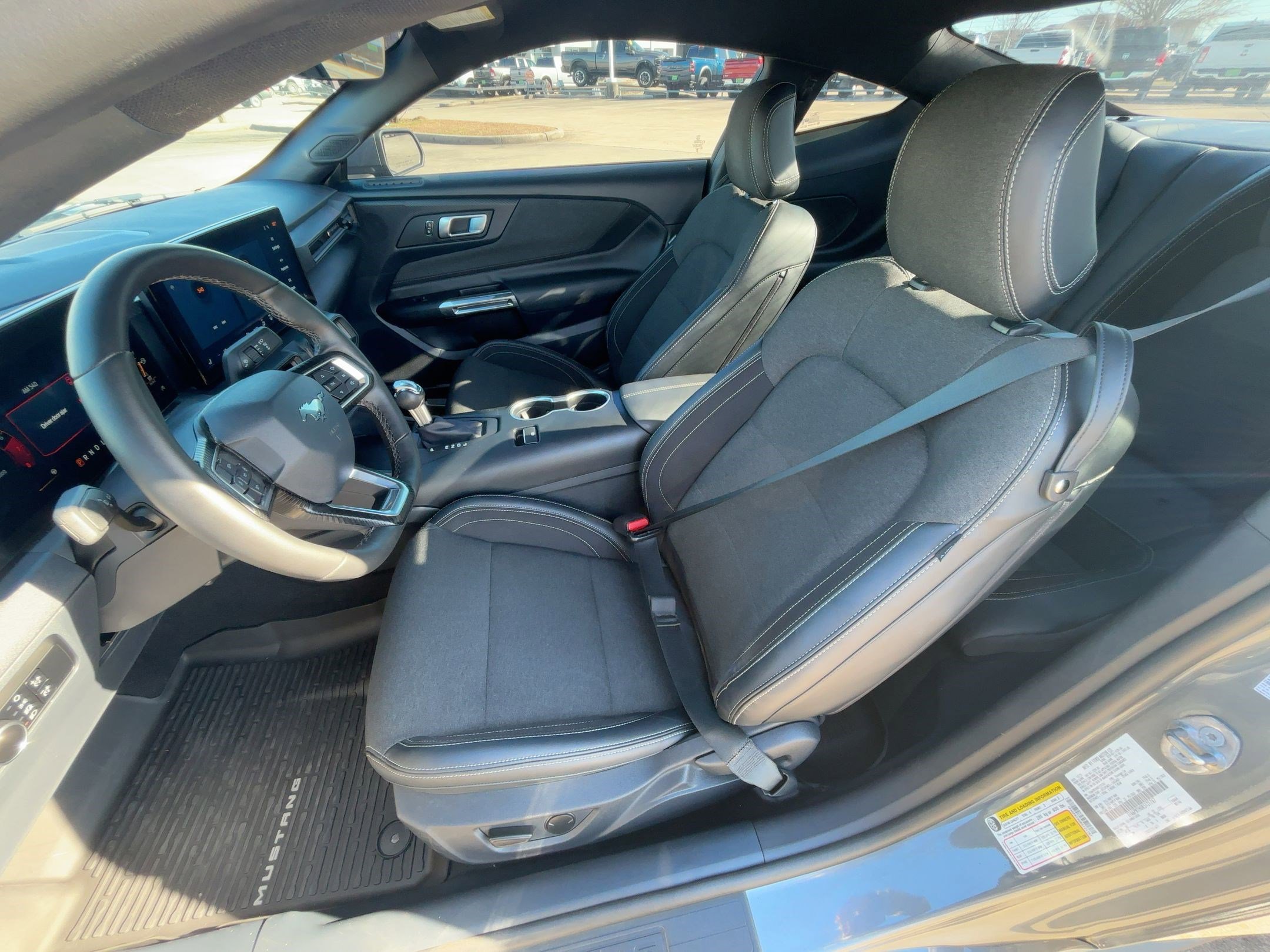 Used 2024 Ford Mustang EcoBoost image 15