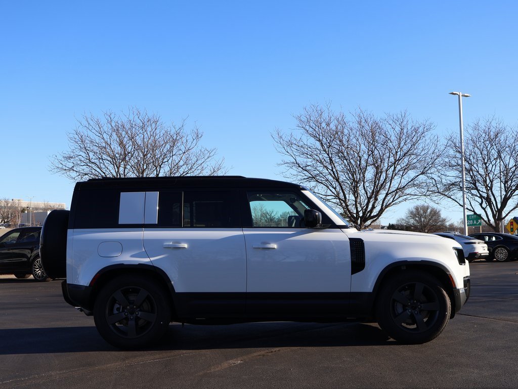 New 2026 Land Rover Defender 110 S AWD/4WD image 4
