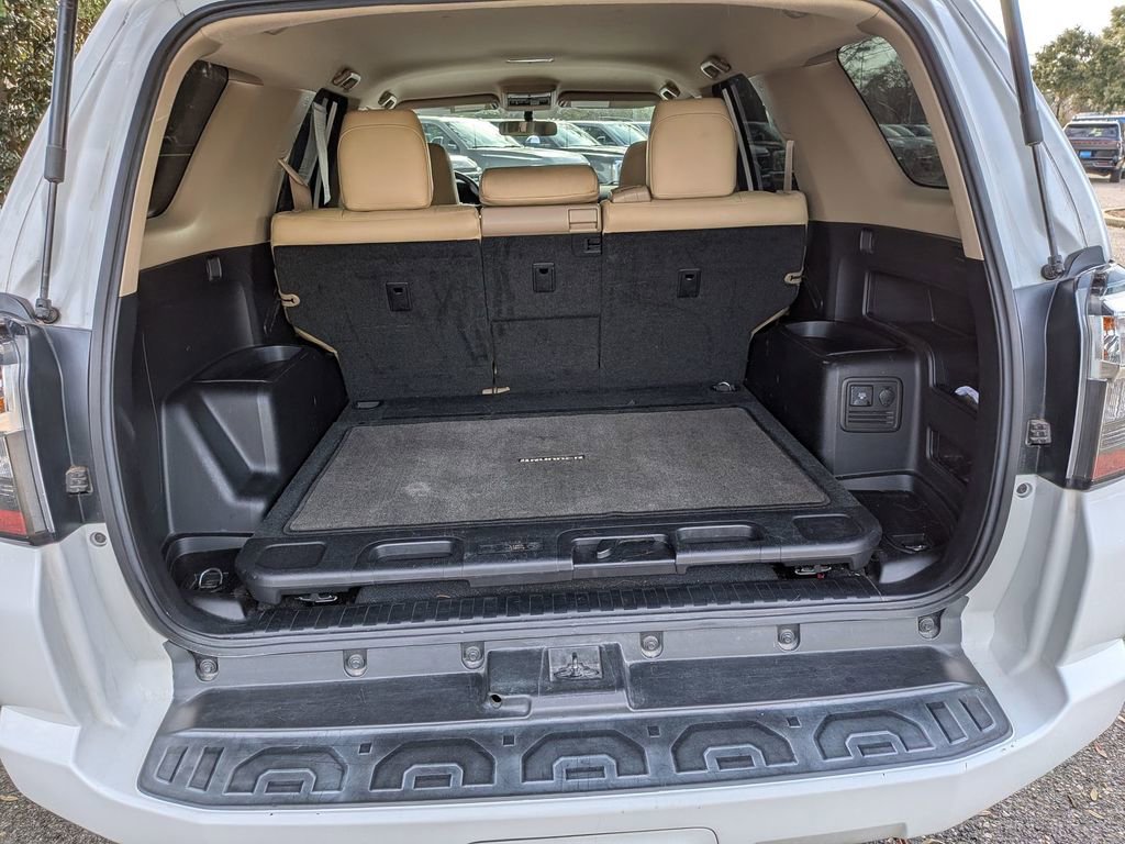 Used 2018 Toyota 4Runner SR5 image 26