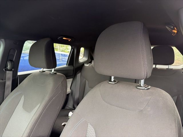 Used 2024 Jeep Compass Sport image 15