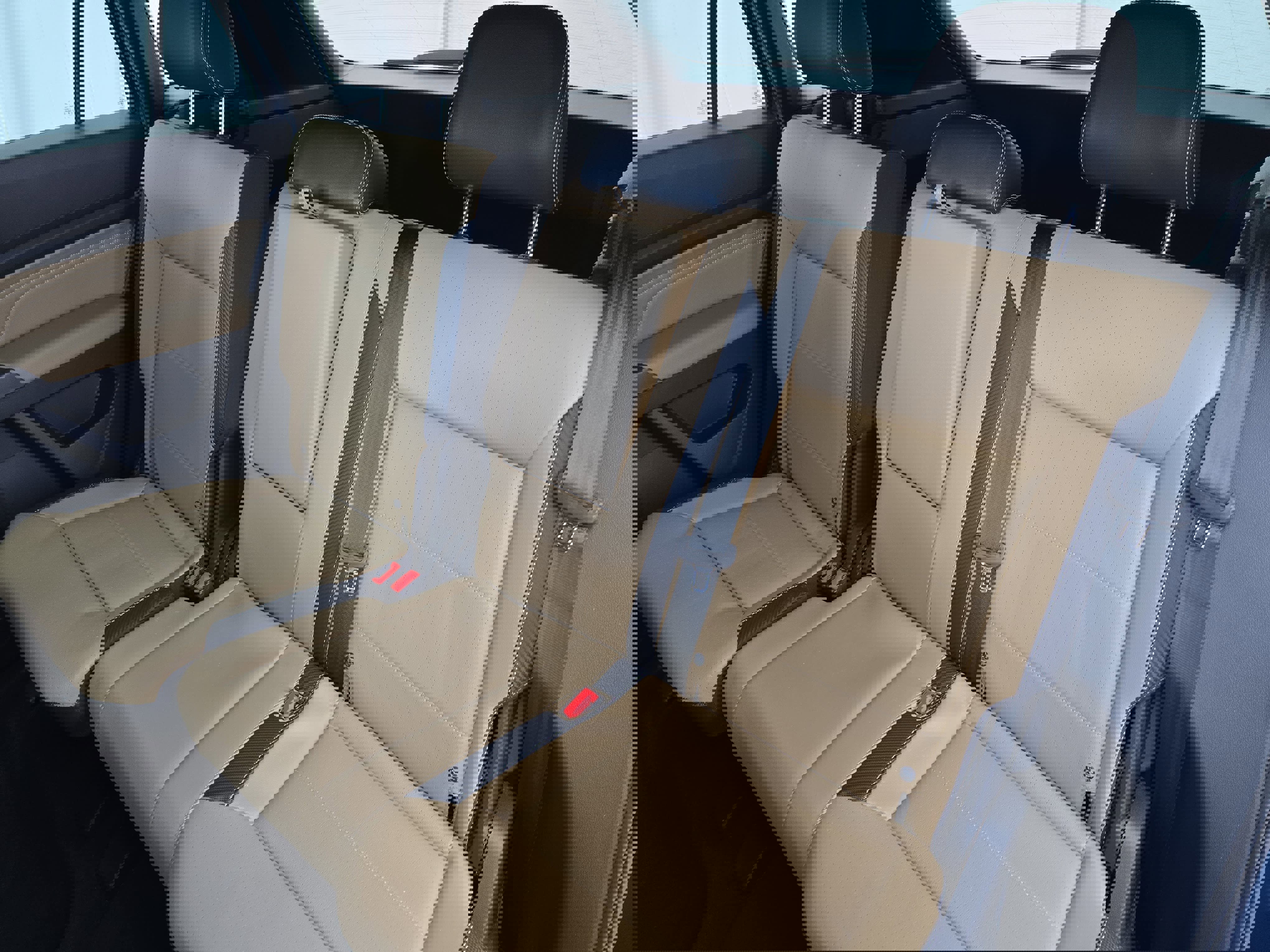 Certified 2023 Volkswagen Atlas Cross Sport SE w/ Black Wheel Package image 14