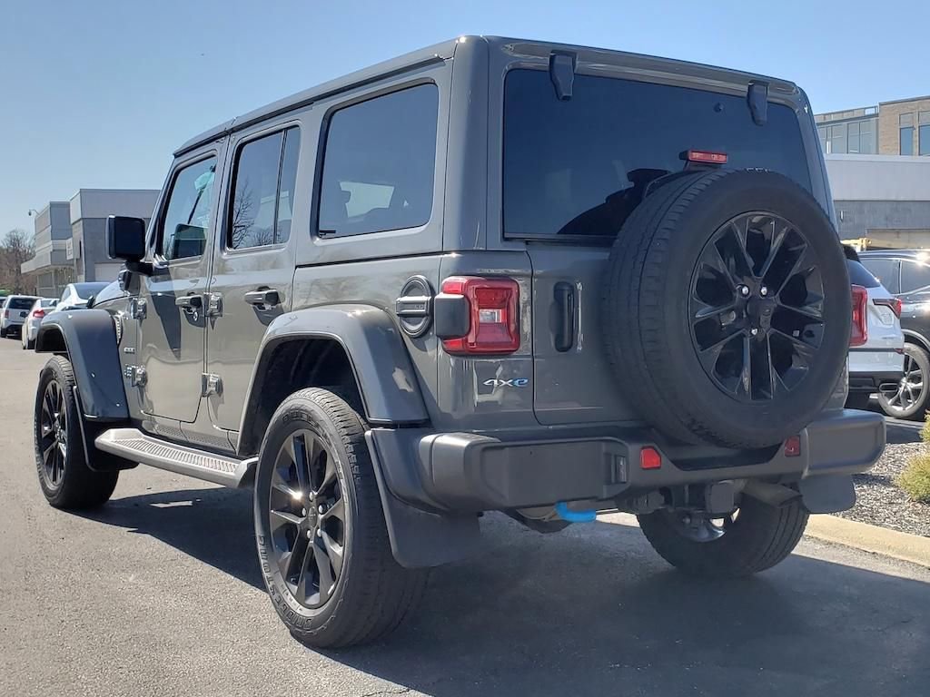 Used 2022 Jeep Wrangler Unlimited Sahara 4xe w/ Cold Weather Group image 9