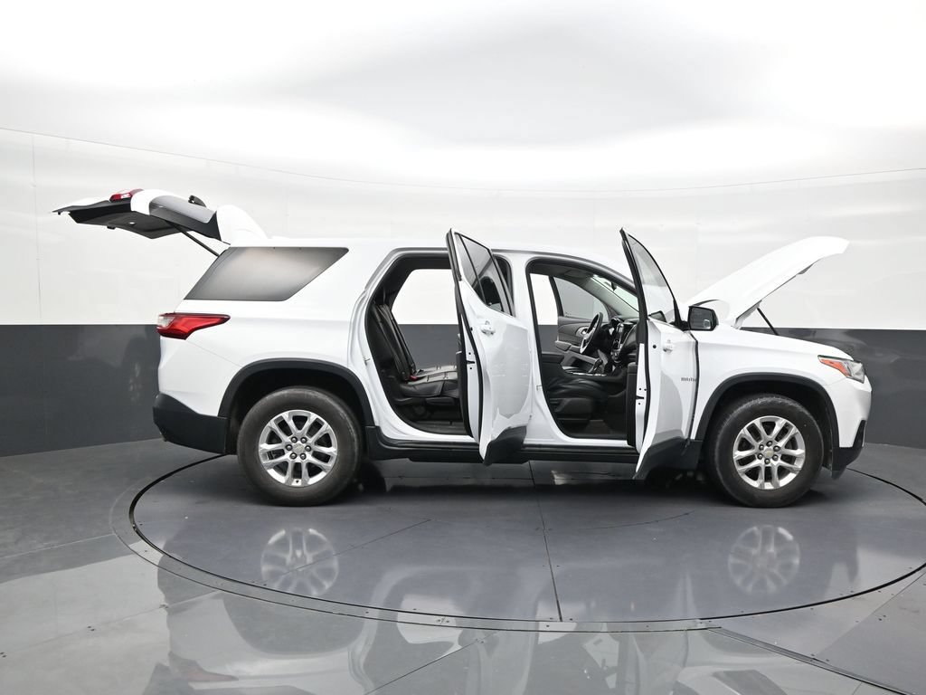 Used 2019 Chevrolet Traverse LS FWD image 29