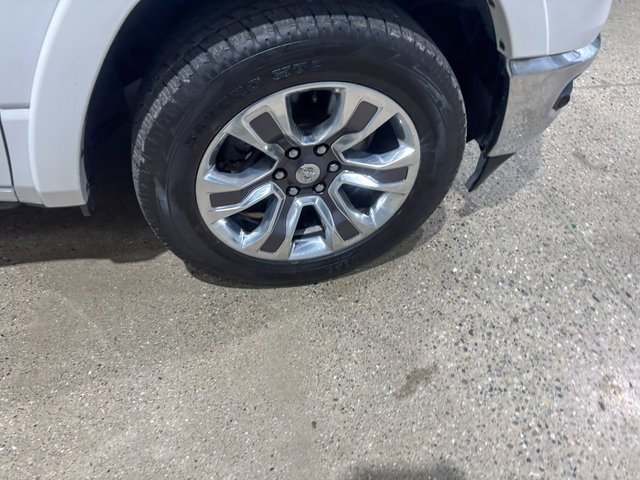Used 2019 RAM 1500 Limited image 33