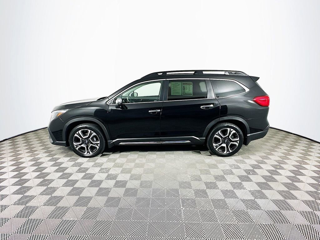 Used 2023 Subaru Ascent Touring AWD/4WD image 6