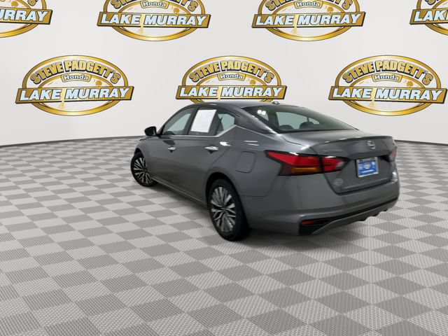 Used 2024 Nissan Altima 2.5 SV FWD image 9
