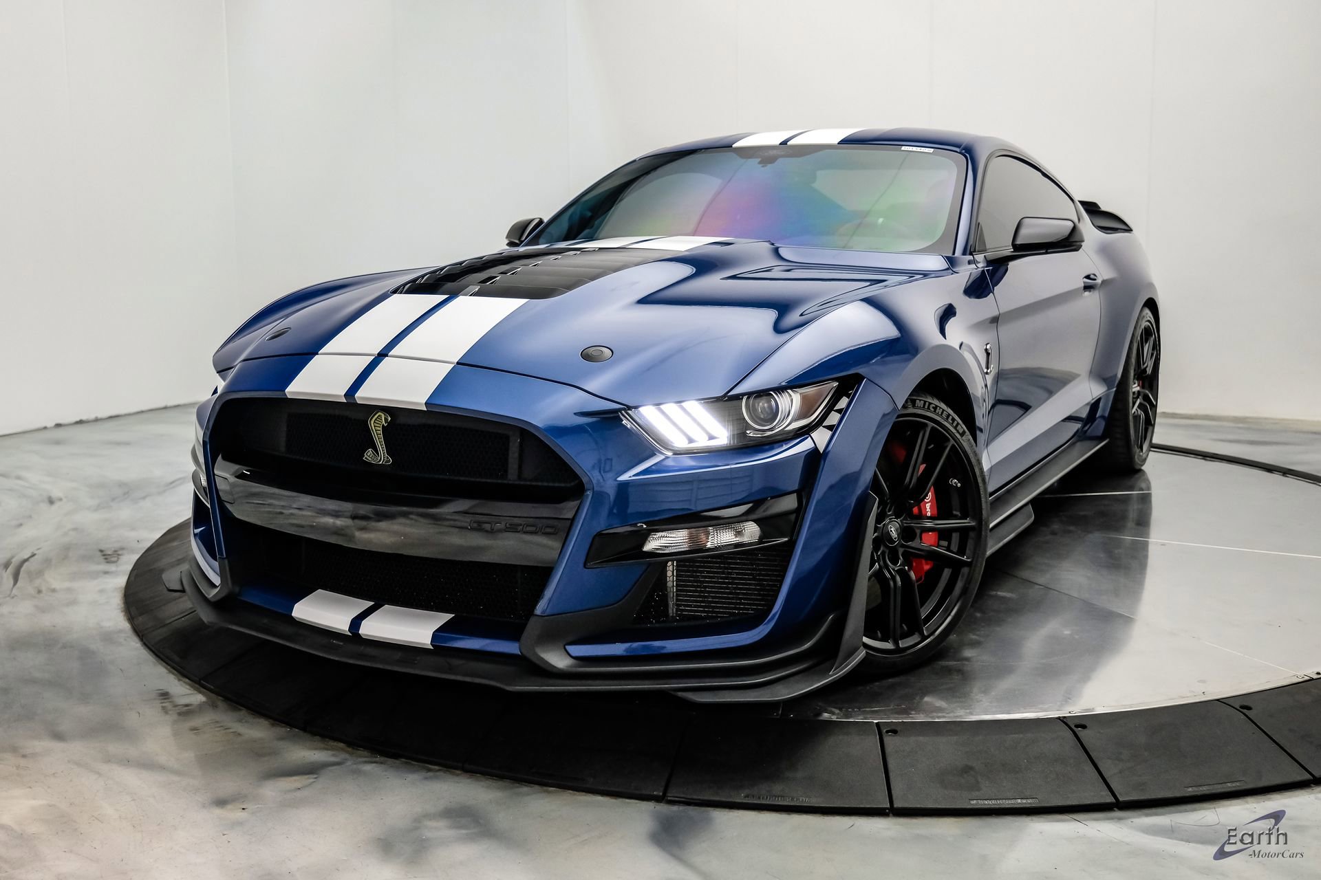Used 2022 Ford Mustang Shelby GT500 w/ Technology Package RWD image 5