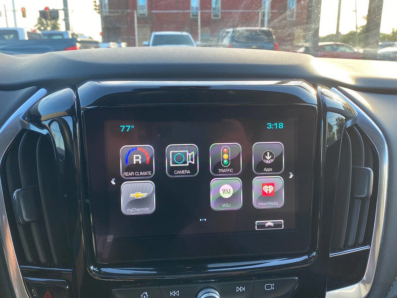 Used 2019 Chevrolet Traverse LT w/ LT Premium Package image 24