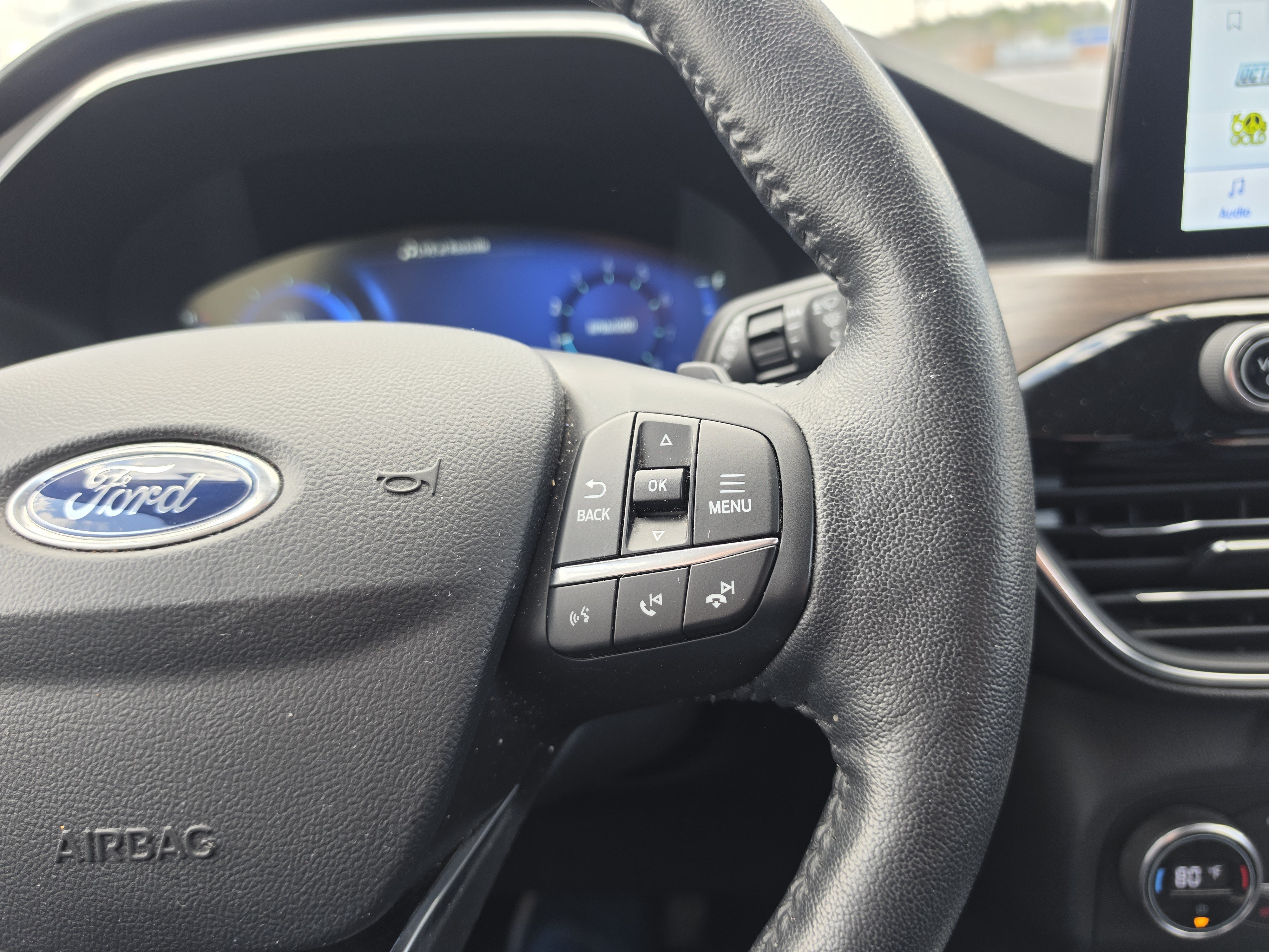 Used 2020 Ford Escape Titanium AWD/4WD image 21