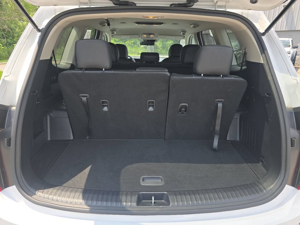 Used 2024 Kia Telluride LX FWD image 18
