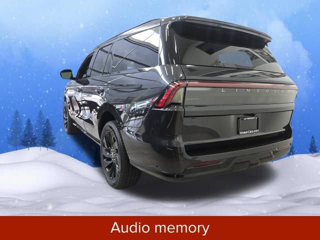 New 2025 Lincoln Navigator Reserve w/ Jet Appearance Package image 5