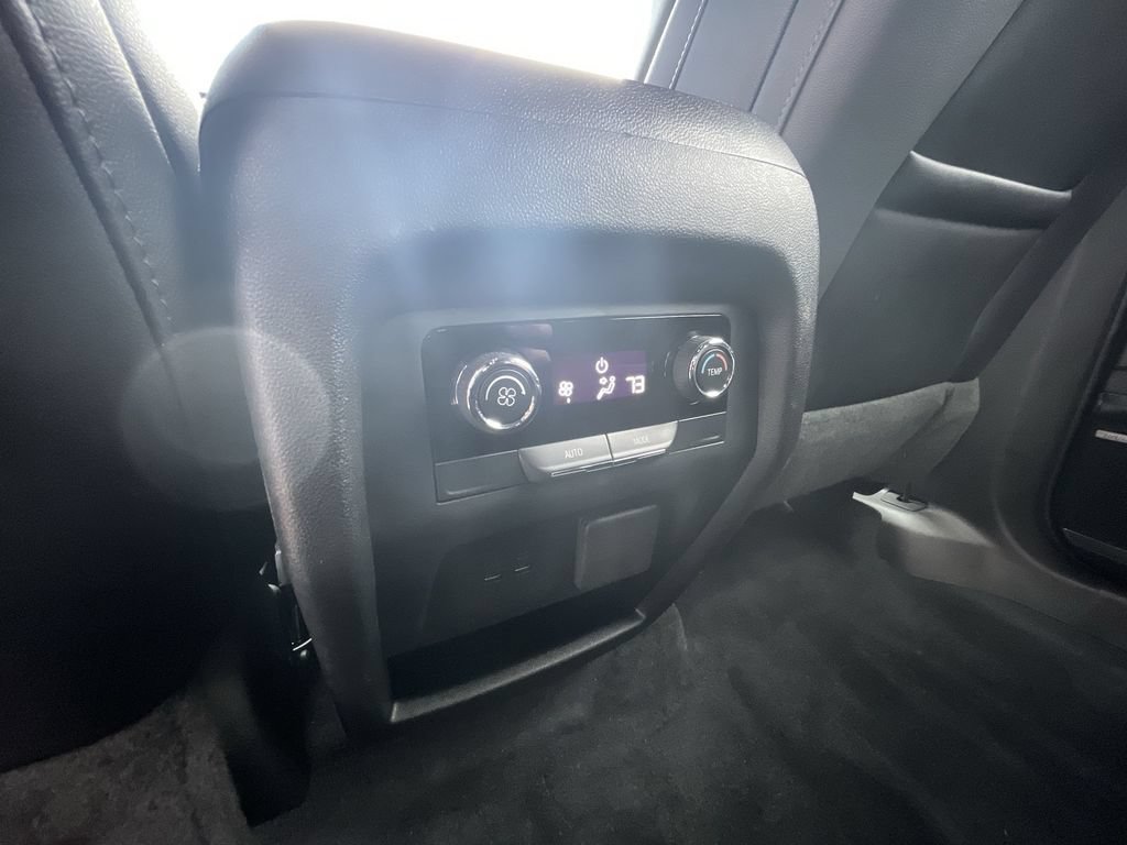Certified 2024 Chevrolet Traverse LT w/ Enhanced Driving Package FWD image 21