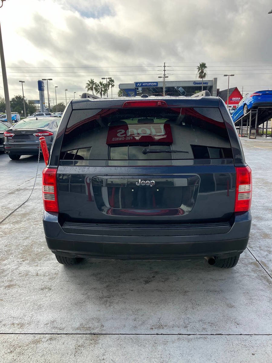 Used 2016 Jeep Patriot Sport w/ Power Value Group image 2