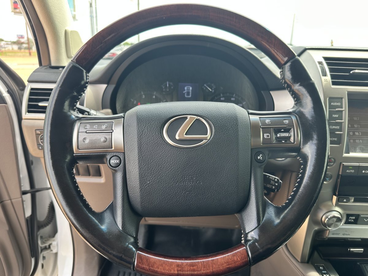 Used 2017 Lexus GX 460 Premium AWD/4WD image 31