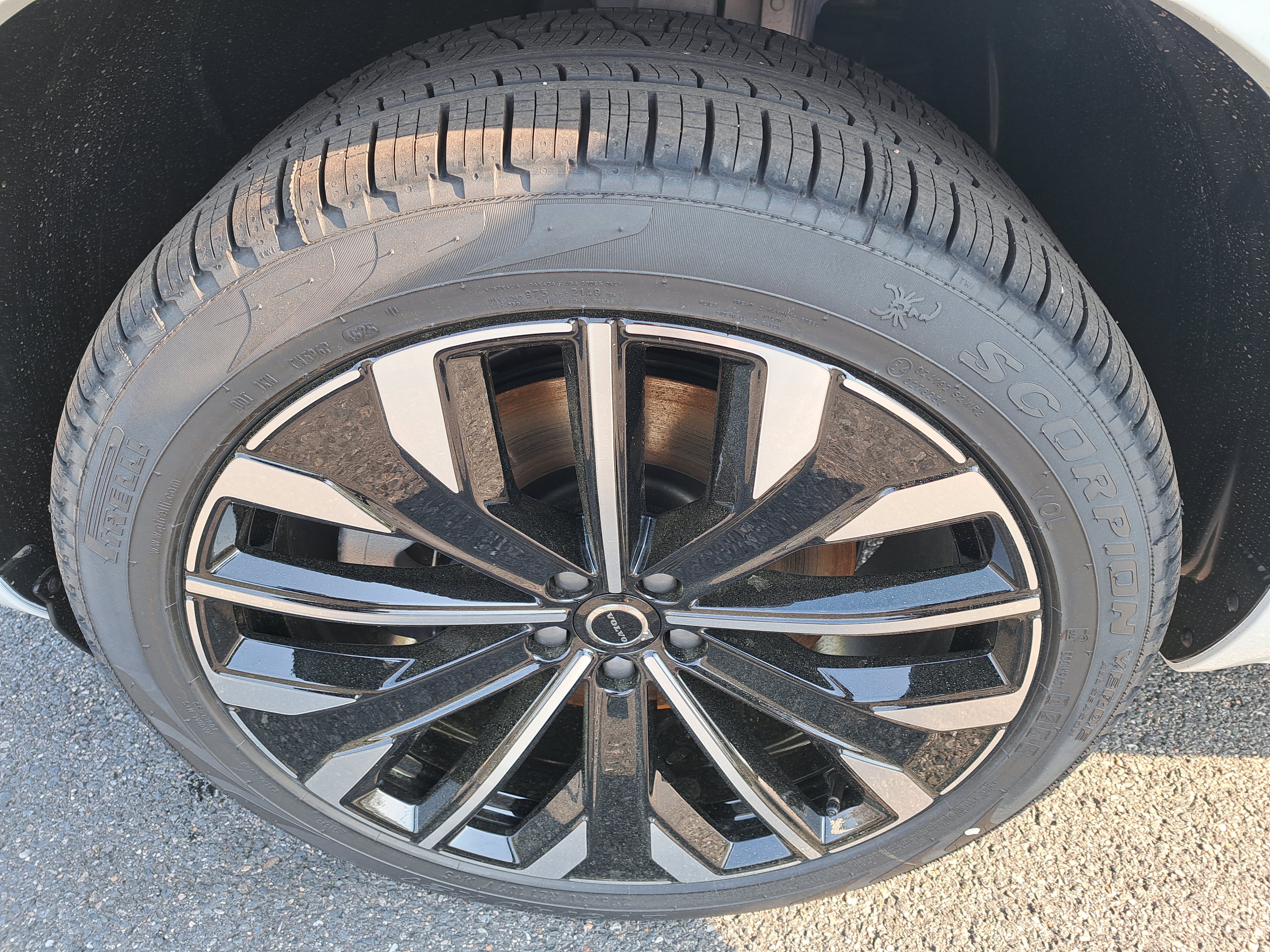New 2026 Volvo XC90 T8 Plus AWD/4WD image 10