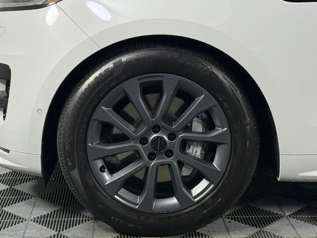 New 2026 Land Rover Range Rover Sport Dynamic SE AWD/4WD image 13