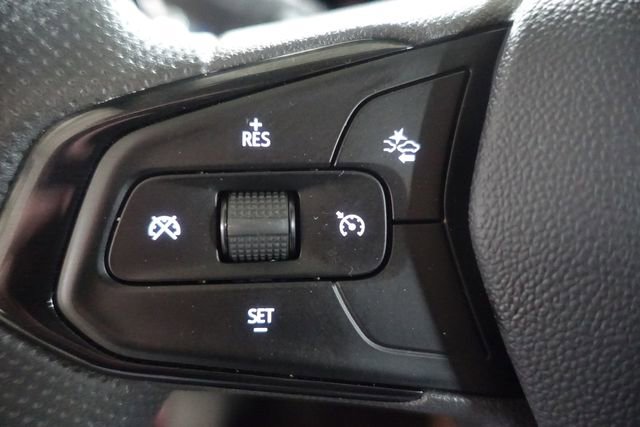 Used 2025 Chevrolet Trax LT image 12