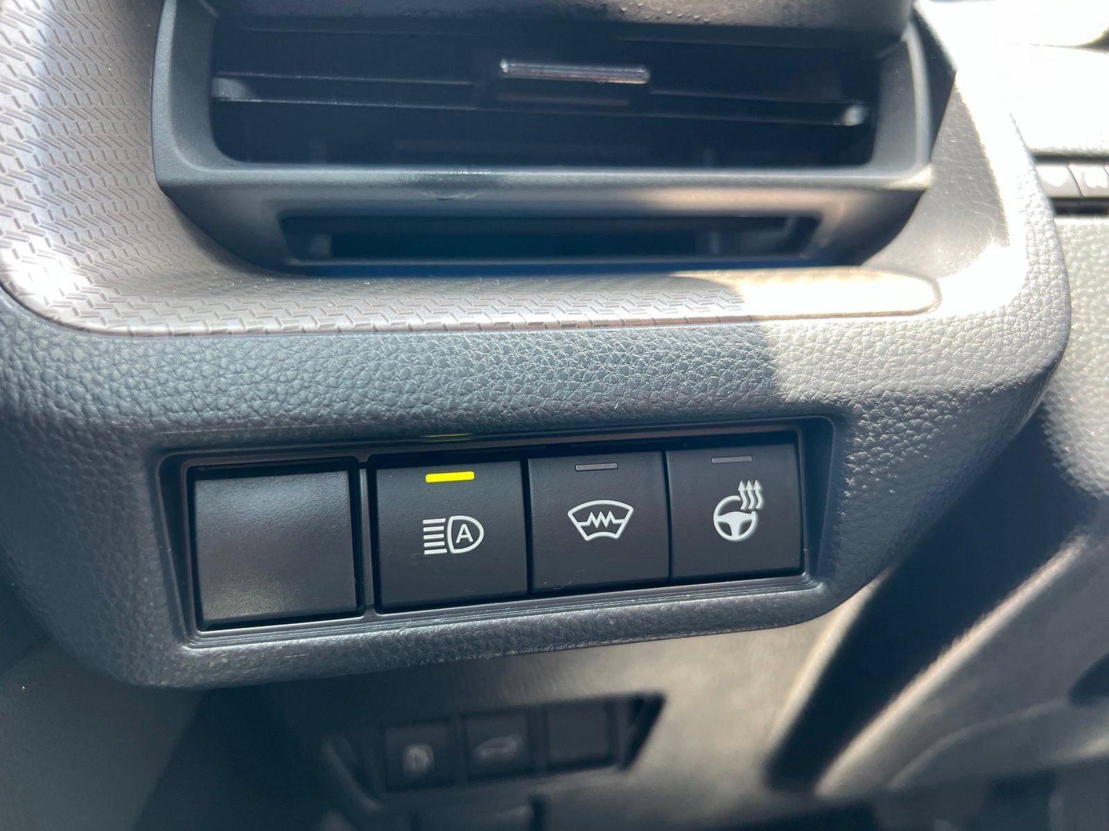 Used 2025 Toyota Prius Limited FWD image 35