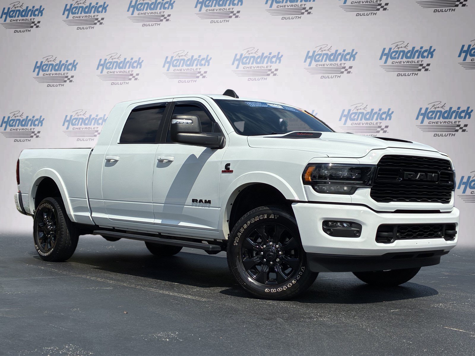 Used 2023 RAM 2500 Limited w/ Night Edition AWD/4WD image 2