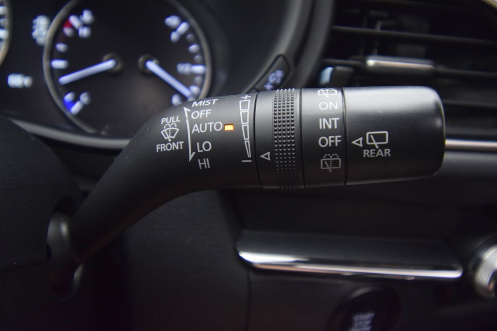Used 2023 MAZDA CX-30 AWD 2.5 S w/ Premium Package image 37