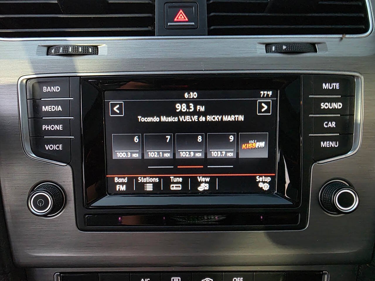 Used 2015 Volkswagen Golf S FWD image 36