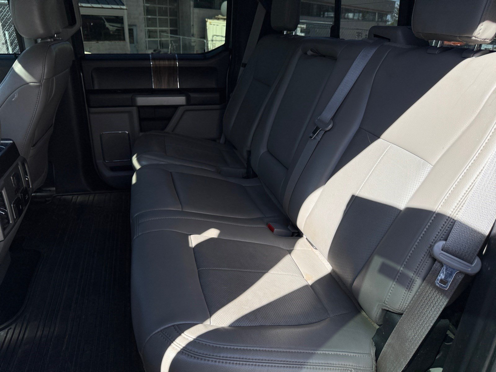 Used 2020 Ford F150 Lariat w/ Equipment Group 502A Luxury AWD/4WD image 17