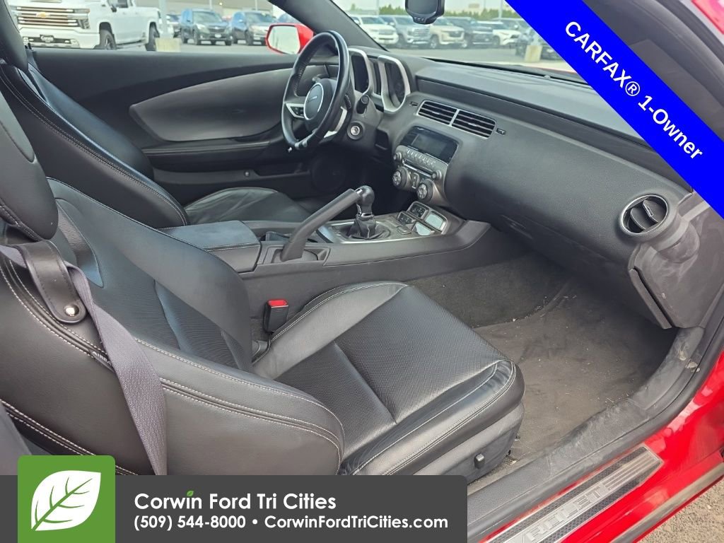 Used 2010 Chevrolet Camaro SS w/ RS Package RWD image 5