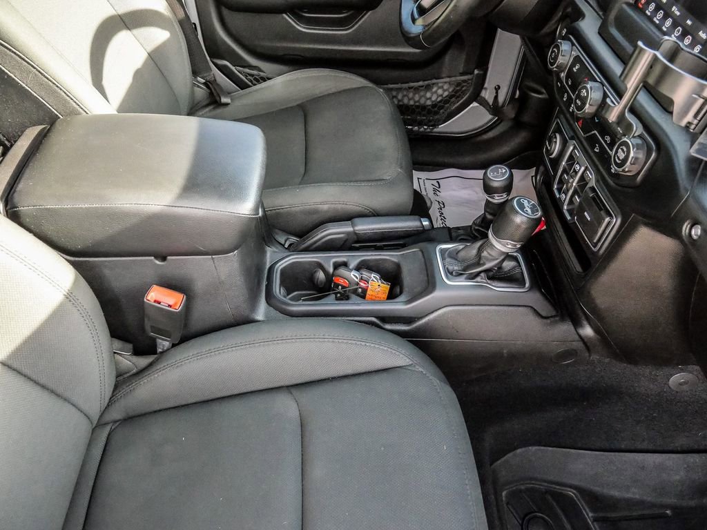 Used 2019 Jeep Wrangler Unlimited Sport S AWD/4WD image 16