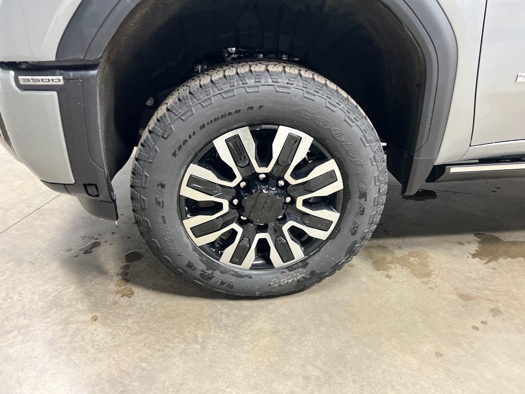 New 2026 GMC Sierra 3500 Denali Ultimate image 26