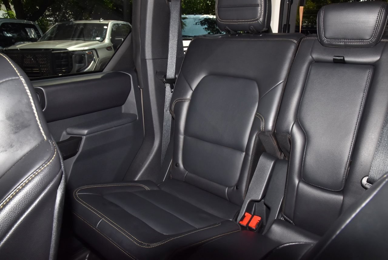 Certified 2025 Ford Bronco Badlands AWD/4WD image 20
