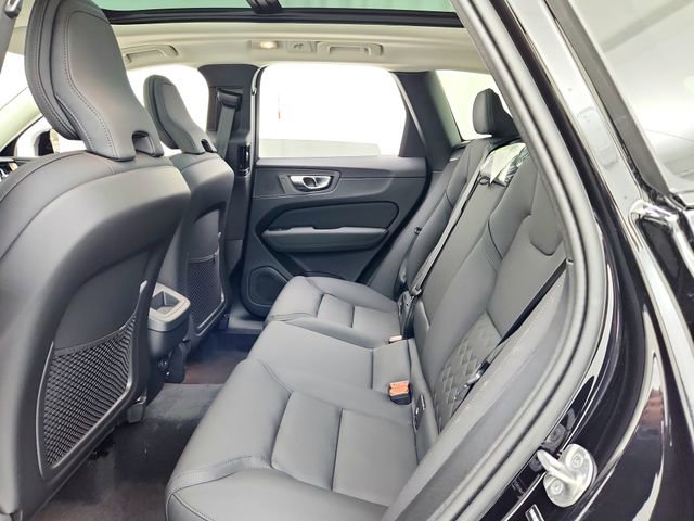 New 2026 Volvo XC60 B5 Plus w/ Protection Package Premier image 28