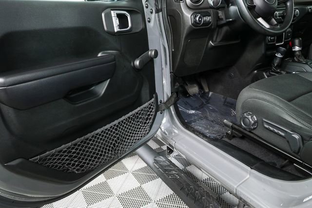 Used 2020 Jeep Wrangler Sport image 8